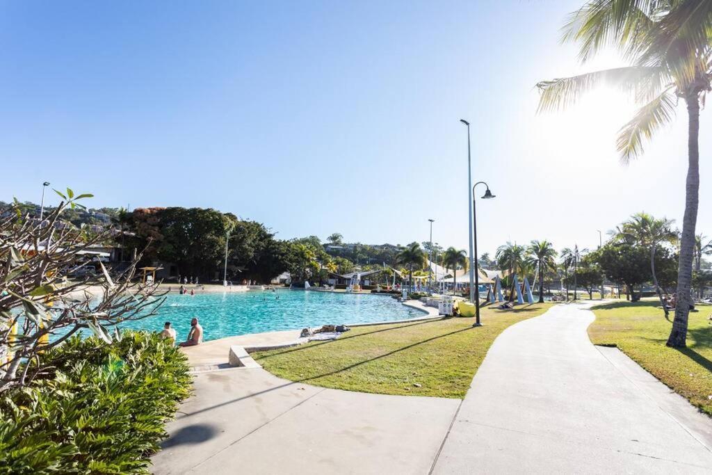 Ocean View 33A Studio Pool Ocean View Wifi Эйрли-Бич Экстерьер фото